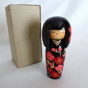 NEW 5.5” KOKESHI HAND CARVED WOOD DOLL SMILING FLORAL JAPANESE JAPAN